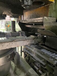 Schmiedepresse Aida PK-200 - 2000 ton (ID:76330) - Dabrox.com