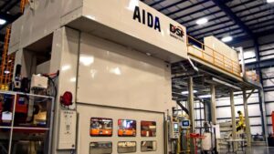 Blechumformung Presse Aida - 1500 ton
