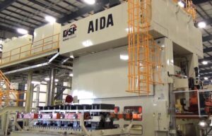 Blechumformung Presse Aida DSF-S4-15000-610-245 - 1500 ton (ID:75935) - Dabrox.com