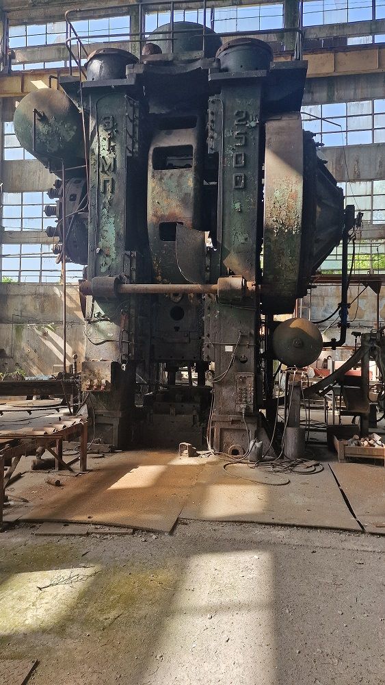 Schmiedepresse TMP Voronezh K8544 - 2500 ton (ID:S90045) - Dabrox.com