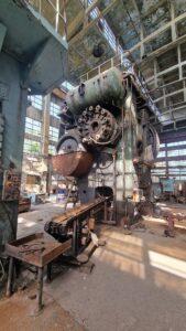 Schmiedepresse TMP Voronezh K8544 - 2500 ton (ID:S90045) - Dabrox.com