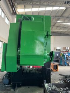 Kniehebelpresse Barnaul K8342 - 1600 ton (ID:76334) - Dabrox.com