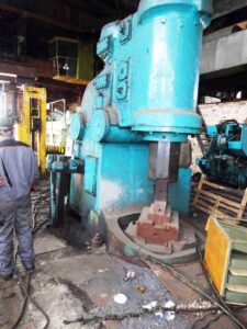 Hammer schmieden Kalinin - 1 ton