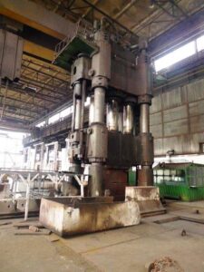 Hydraulikpresse Dnepropress PA1345 - 3200 ton (ID:75733) - Dabrox.com