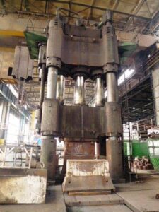 Hydraulikpresse Dnepropress PA1345 - 3200 ton (ID:75733) - Dabrox.com