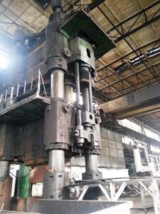 Hydraulikpresse Dnepropress - 3200 ton