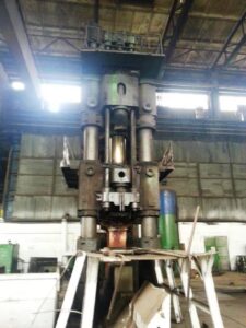 Hydraulikpresse Dnepropress PA1345 - 3200 ton (ID:75733) - Dabrox.com
