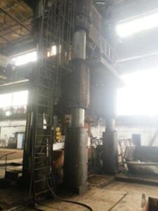 Hydraulikpresse Dnepropress PA1345 - 3200 ton (ID:75733) - Dabrox.com