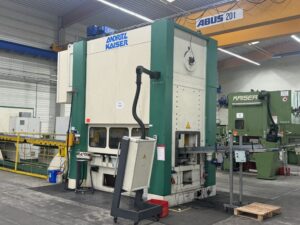 Blechumformung Presse Kaiser KSTU 3150 - 315 ton (ID:S89874) - Dabrox.com