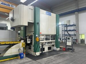 Blechumformung Presse Kaiser KSTU 3150 - 315 ton (ID:S89874) - Dabrox.com