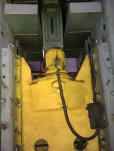 Abgratpresse Erfurt PKZ 250/800 - 250 ton (ID:75621) - Dabrox.com