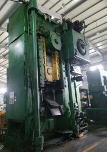 Kaltextrusion Presse Barnaul KB0040 - 1000 ton (ID:76323) - Dabrox.com