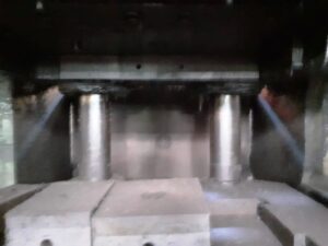 Schmiedepresse TMP Voronezh K8544 - 2500 ton (ID:75709) - Dabrox.com
