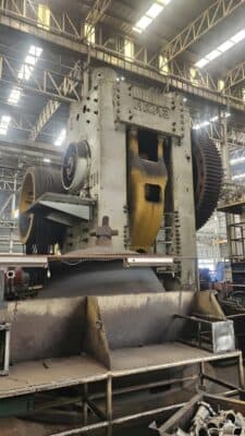 Warmschmiedepresse NKMZ Kramatorsk 6300 - 6300 ton (Foto 7)