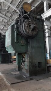 Kniehebelpresse TMP Voronezh KB8044 - 2500 ton (ID:75919) - Dabrox.com